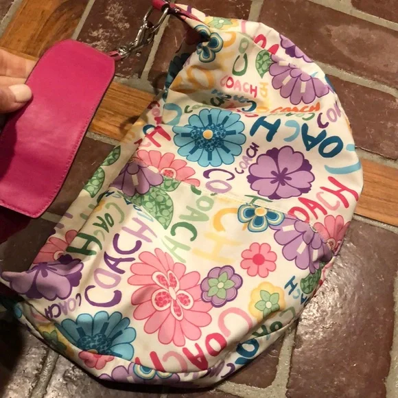 Coach Poppy Daisy Floral Graffiti - Picture 5 of 5